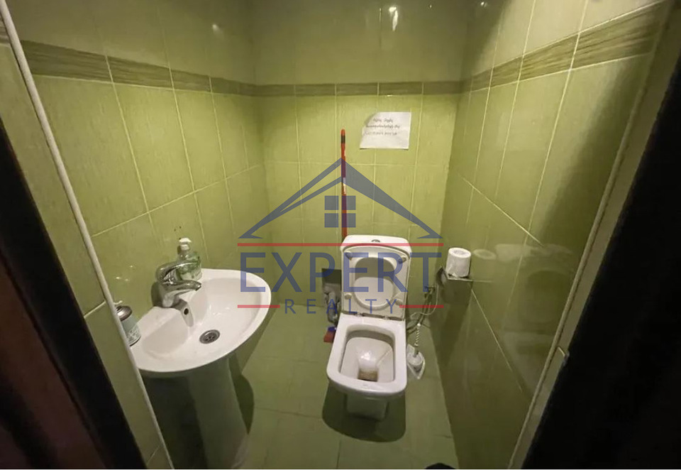 ԿԵՆՏՐՈՆ, ԵՐՎԱՆԴ ՔՈՉԱՐ ՓՈՂՈՑ, 250ՔՄ․