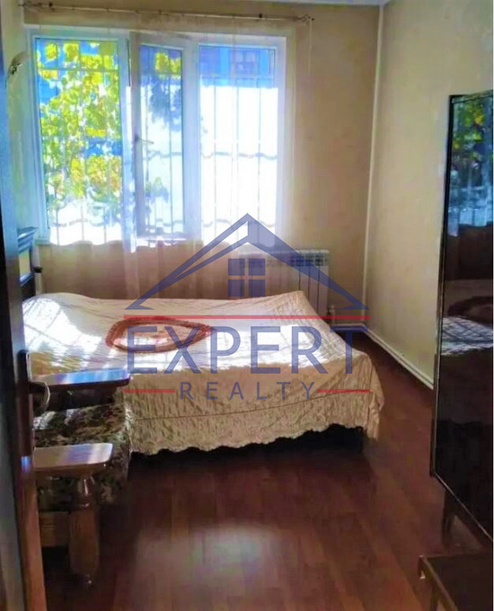 ԿԵՆՏՐՈՆ, ԱԲՈՎՅԱՆ ՓՈՂՈՑ, 4 ՍԵՆՅԱԿ