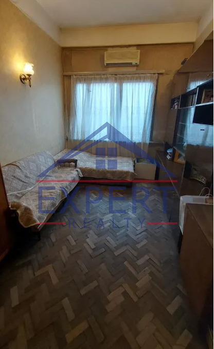 ԿԵՆՏՐՈՆ, ՊԱՐՈՆՅԱՆ ՓՈՂՈՑ, 4 ՍԵՆՅԱԿ