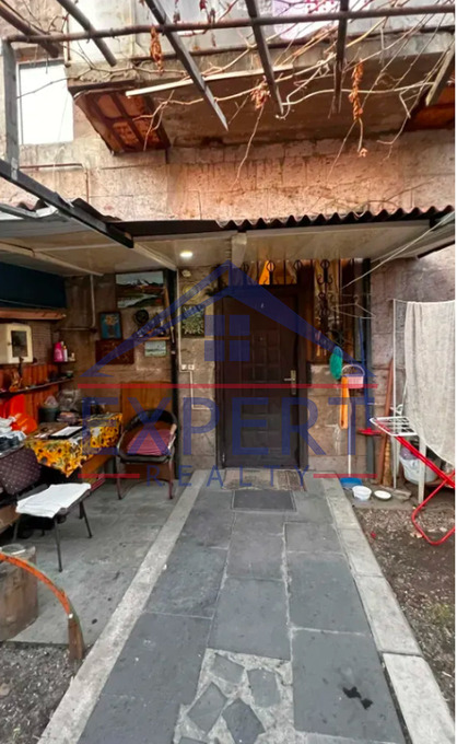 ՇԵՆԳԱՎԻԹ, ՖՐՈՒՆԶԵԻ ՓՈՂՈՑ, 3 ՍԵՆՅԱԿ