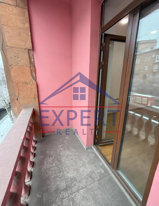 ԿԵՆՏՐՈՆ, ՄԱՇՏՈՑԻ ՊՈՂՈՏԱ, 3 ՍԵՆՅԱԿ