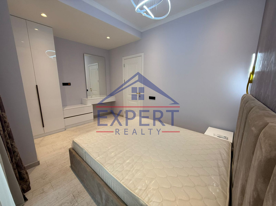 ԿԵՆՏՐՈՆ, ԱՐՇԱԿՈՒՆՅԱՆՑ ՊՈՂՈՏԱ, 2 ՍԵՆՅԱԿ