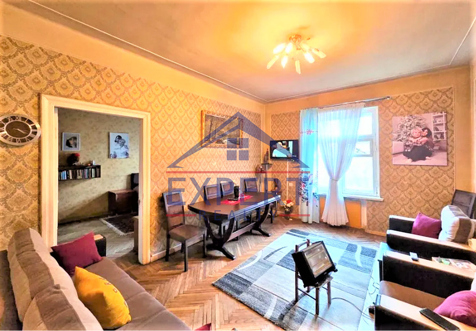 ՇԵՆԳԱՎԻԹ, ԳԱՐԵԳԻՆ ՆԺԴԵՀԻ ՓՈՂՈՑ, 3 ՍԵՆՅԱԿ