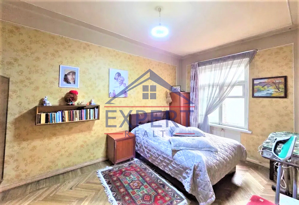 ՇԵՆԳԱՎԻԹ, ԳԱՐԵԳԻՆ ՆԺԴԵՀԻ ՓՈՂՈՑ, 3 ՍԵՆՅԱԿ