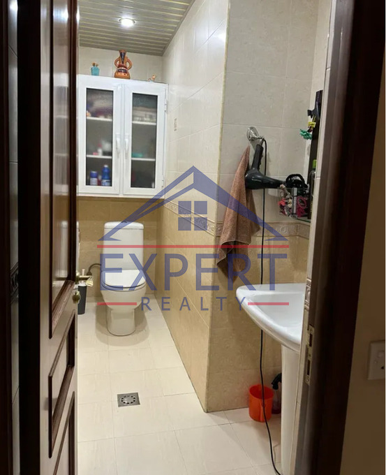 ԿԵՆՏՐՈՆ, ՊՈՒՇԿԻՆԻ ՓՈՂՈՑ, 3 ՍԵՆՅԱԿ