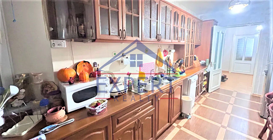 ԱՐԱԲԿԻՐ, ՕՐԲԵԼԻ ՓՈՂՈՑ, 3 ՍԵՆՅԱԿ