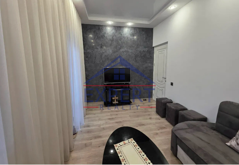 ԱՋԱՓՆՅԱԿ, ՆԱԶԱՐԲԵԿՅԱՆ ԹԱՂԱՄԱՍ, 700ՔՄ