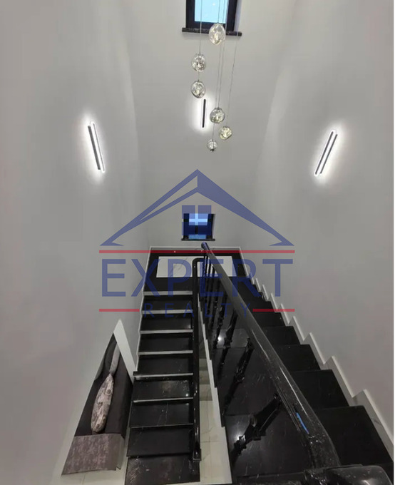 ԱՋԱՓՆՅԱԿ, ՆԱԶԱՐԲԵԿՅԱՆ ԹԱՂԱՄԱՍ, 700ՔՄ