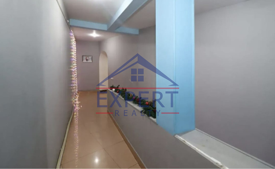 ԿԵՆՏՐՈՆ, ԵՐՎԱՆԴ ՔՈՉԱՐ, 240 քմ