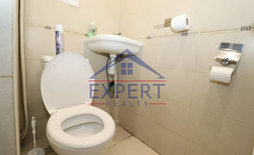 ԿԵՆՏՐՈՆ, ԵՐՎԱՆԴ ՔՈՉԱՐ, 240 քմ