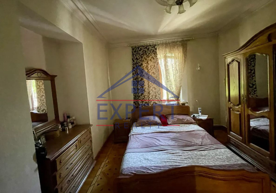 ԱՐԱԲԿԻՐ,ԲԱՐԲՅՈՒՍԻ ՓՈՂՈՑ 8+ՍԵՆՅԱԿ