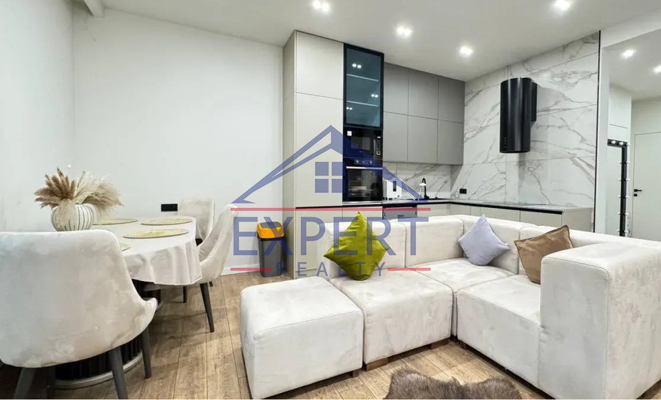 ԿԵՆՏՐՈՆ, ՏԻԳՐԱՆ ՄԵԾ ՊՈՂՈՏԱ, 3 ՍԵՆՅԱԿ