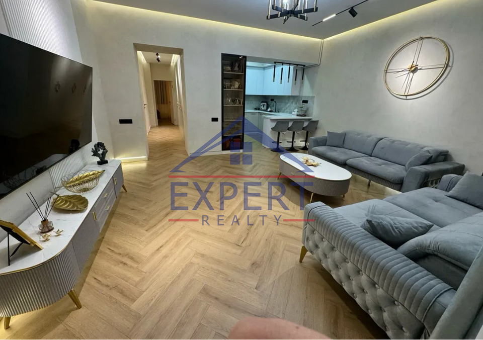 ԿԵՆՏՐՈՆ, ՎԱՐԴԱՆԱՆՑ ՓՈՂՈՑ, 3 ՍԵՆՅԱԿ