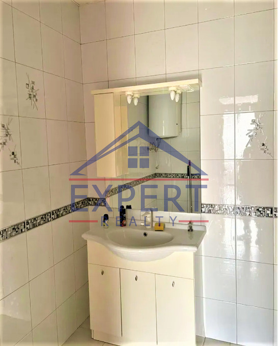 ԿԵՆՏՐՈՆ, ԽԱՆՋՅԱՆ ՓՈՂՈՑ, 4 ՍԵՆՅԱԿ