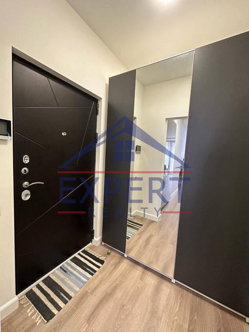 ԿԵՆՏՐՈՆ, ԲՈՒԶԱՆԴԻ ՓՈՂՈՑ, 1 ՍԵՆՅԱԿ