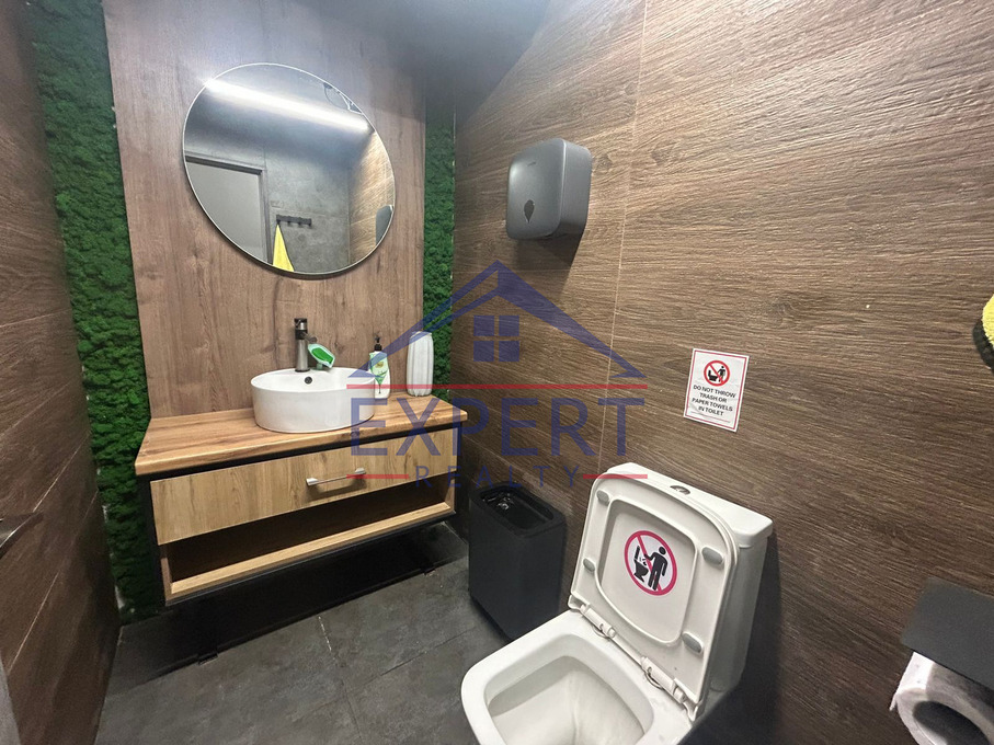 ԿԵՆՏՐՈՆ, ԱԼԵՔ ՄԱՆՈՒԿՅԱՆ ՓՈՂՈՑ, 105ՔՄ․