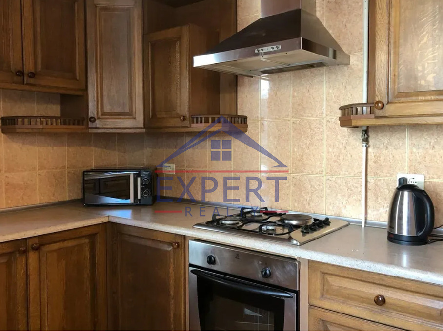 ԱՐԱԲԿԻՐ, ՀՅՈՒՍԻՍԱՅԻՆ ՃԱՌԱԳԱՅԹ, 4 ՍԵՆՅԱԿ