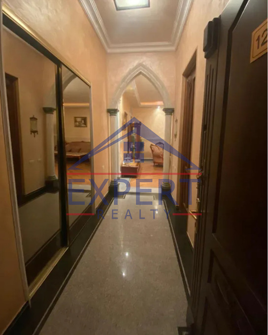 ԿԵՆՏՐՈՆ, ԻՍԱՀԱԿՅԱՆ ՓՈՂՈՑ, 4 ՍԵՆՅԱԿ