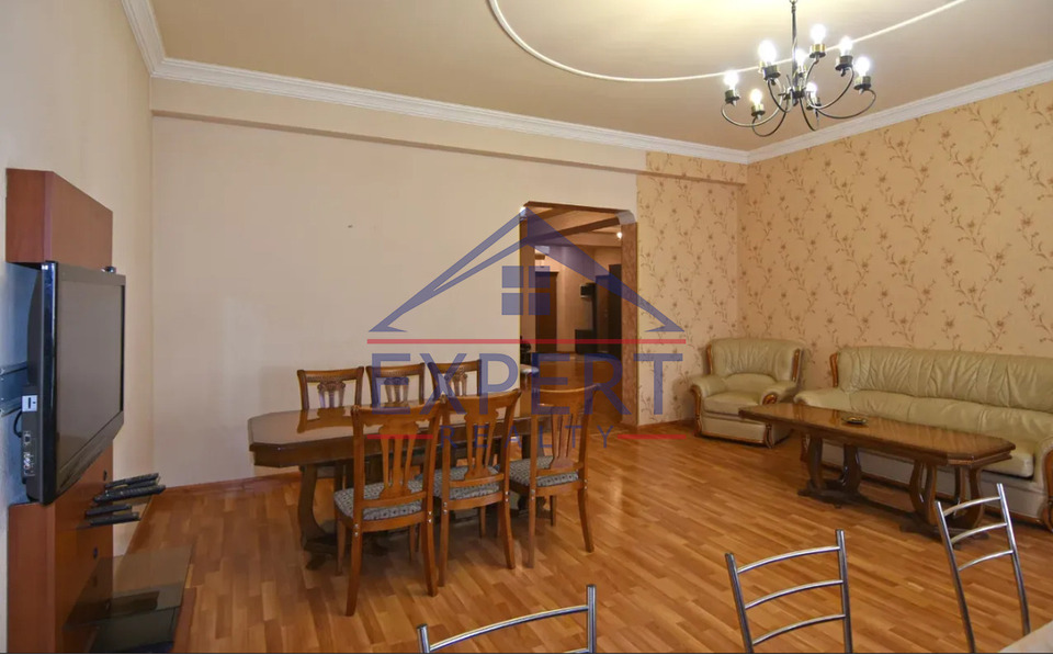 ԿԵՆՏՐՈՆ, ԵԿՄԱԼՅԱՆ ՓՈՂՈՑ, 4 ՍԵՆՅԱԿ