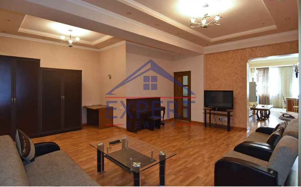 ԿԵՆՏՐՈՆ, ԵԿՄԱԼՅԱՆ ՓՈՂՈՑ, 4 ՍԵՆՅԱԿ