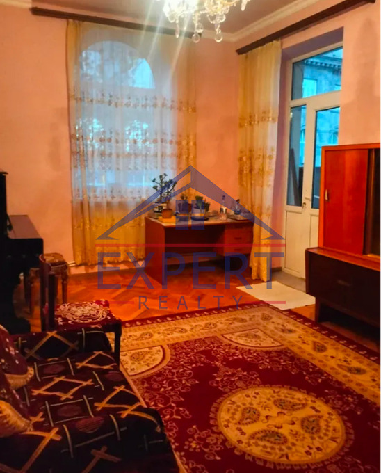 ԿԵՆՏՐՈՆ, ՏԻԳՐԱՆ ՄԵԾ, 4 ՍԵՆՅԱԿ