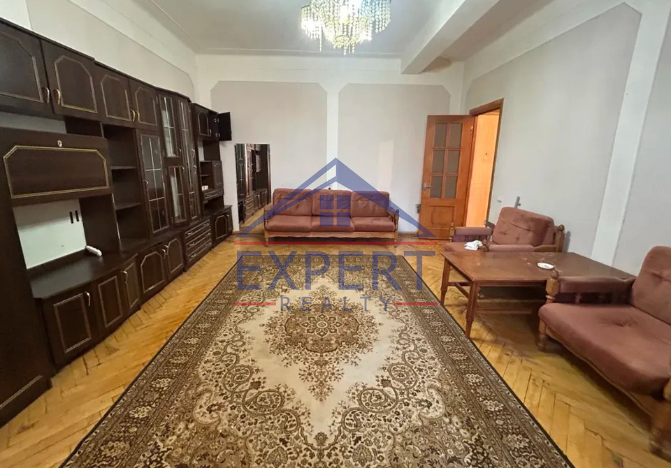 ԿԵՆՏՐՈՆ, ՏԻԳՐԱՆ ՄԵԾ, 2 ՍԵՆՅԱԿ