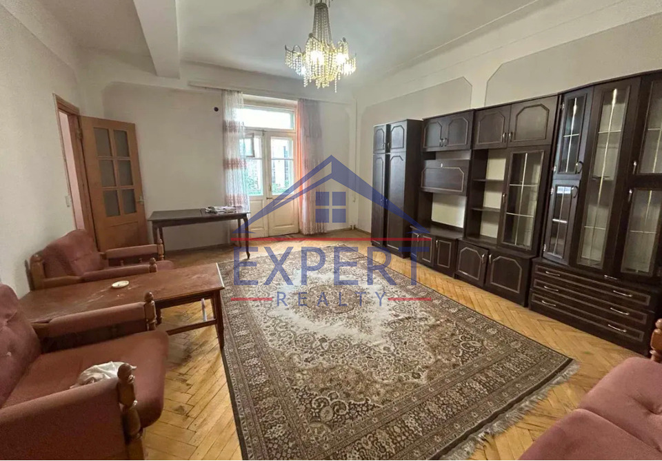 ԿԵՆՏՐՈՆ, ՏԻԳՐԱՆ ՄԵԾ, 2 ՍԵՆՅԱԿ