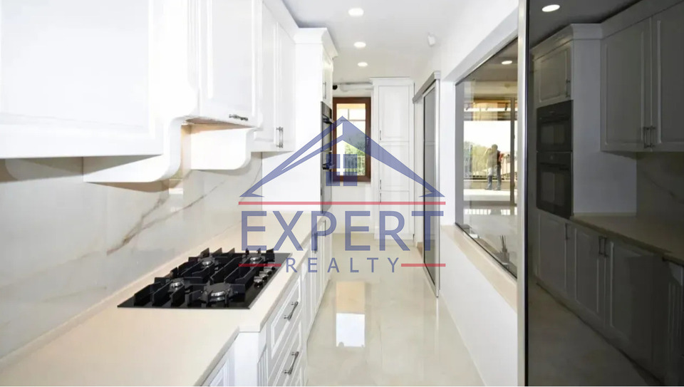 ԿԵՆՏՐՈՆ, ԱՆՏԱՌԱՅԻՆ ՓՈՂՈՑ, 5 ՍԵՆՅԱԿ