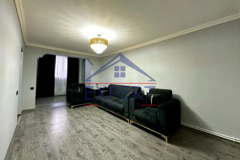 ՔԱՆԱՔԵՌ ԶԵՅԹՈՒՆ, ԴՐՈՅԻ ՓՈՂՈՑ, 3 ՍԵՆՅԱԿ