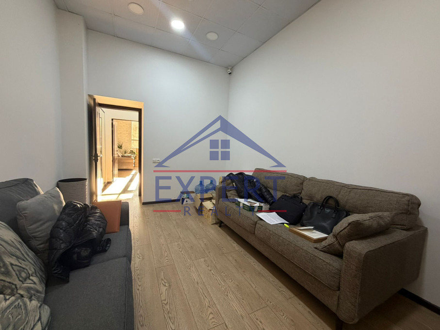 ԿԵՆՏՐՈՆ, ՄԱՇՏՈՑԻ ՊՈՂՈՏԱ, 100ՔՄ