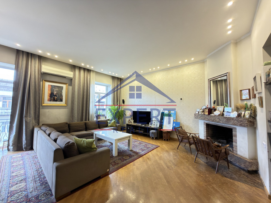 ԿԵՆՏՐՈՆ, ՊՈՒՇԿԻՆԻ ՓՈՂՈՑ, 4 ՍԵՆՅԱԿ