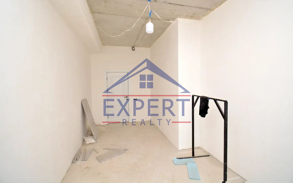 ԿԵՆՏՐՈՆ, ՉԱՐԵՆՑԻ ՓՈՂՈՑ, 3 ՍԵՆՅԱԿ