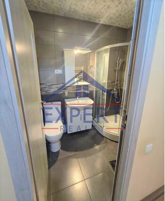 ԿԵՆՏՐՈՆ, ԱՐԳԻՇՏԻ ՓՈՂՈՑ, 4 ԵՆՅԱԿ