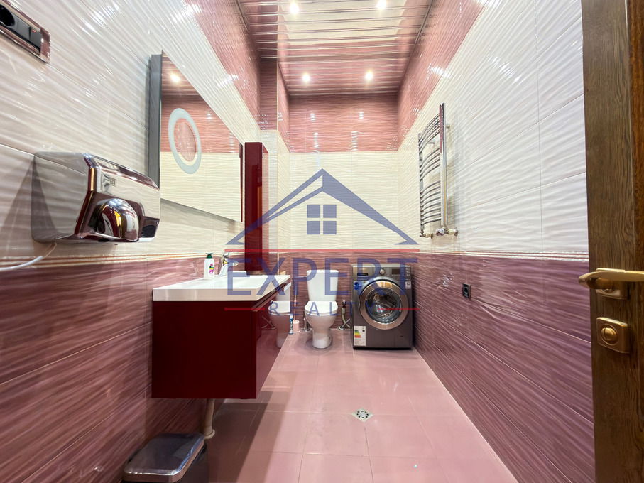 ԿԵՆՏՐՈՆ, ԲԱՂՐԱՄՅԱՆ ՊՈՂՈՏԱ, 4 ՍԵՆՅԱԿ