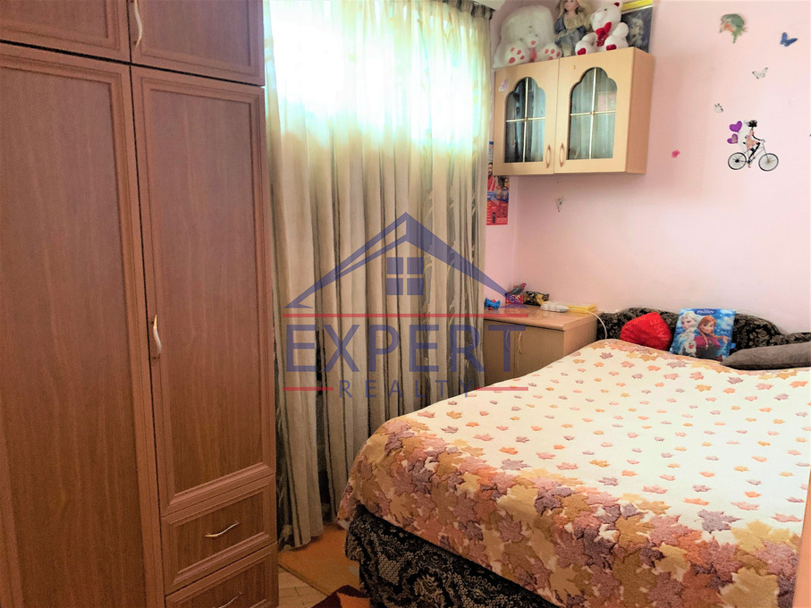 ՔԱՆԱՔԵՌ ԶԵՅԹՈՒՆ   ՊԱՐՈՒՅՐ ՍԵՎԱԿ ՓՈՂՈՑ   2 ՍԵՆՅԱԿ