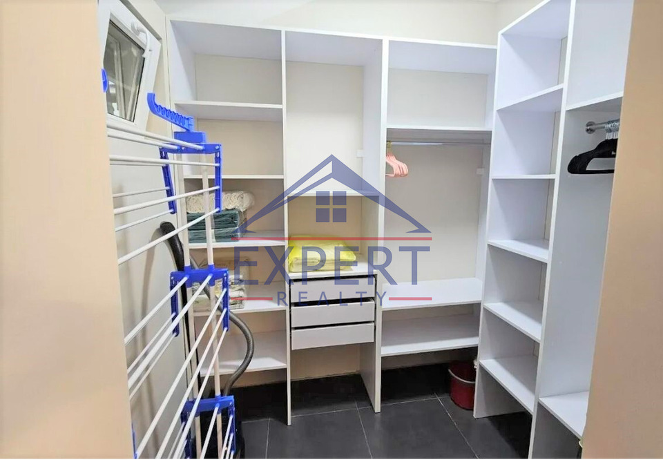 ԿԵՆՏՐՈՆ, ԵԶՆԻԿ ԿՈՂԲԱՑՈՒ ՓՈՂՈՑ, 3 ՍԵՆՅԱԿ