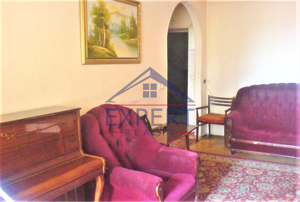 ԿԵՆՏՐՈՆ, ՏԻԳՐԱՆ ՄԵԾ, 2 ՍԵՆՅԱԿ