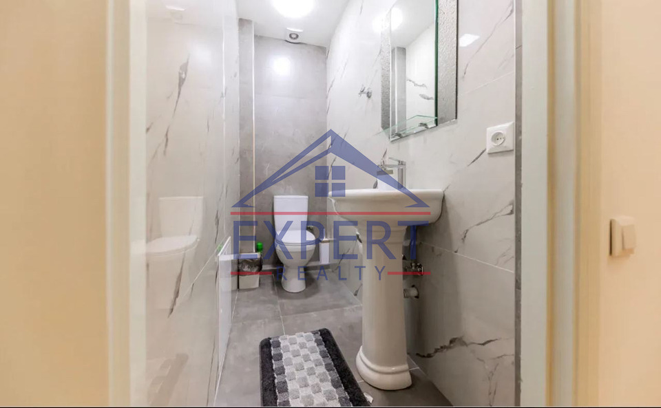 ԿԵՆՏՐՈՆ, ՄԱՇՏՈՑԻ ՊՈՂՈՏԱ, 3ՍԵՆՅԱԿ