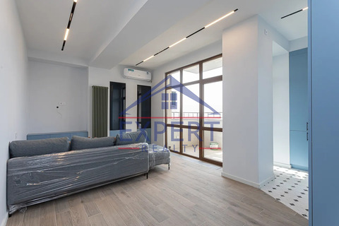 ԿԵՆՏՐՈՆ, ԱՐԳԻՇՏԻ ՓՈՂՈՑ, 3 ՍԵՆՅԱԿ