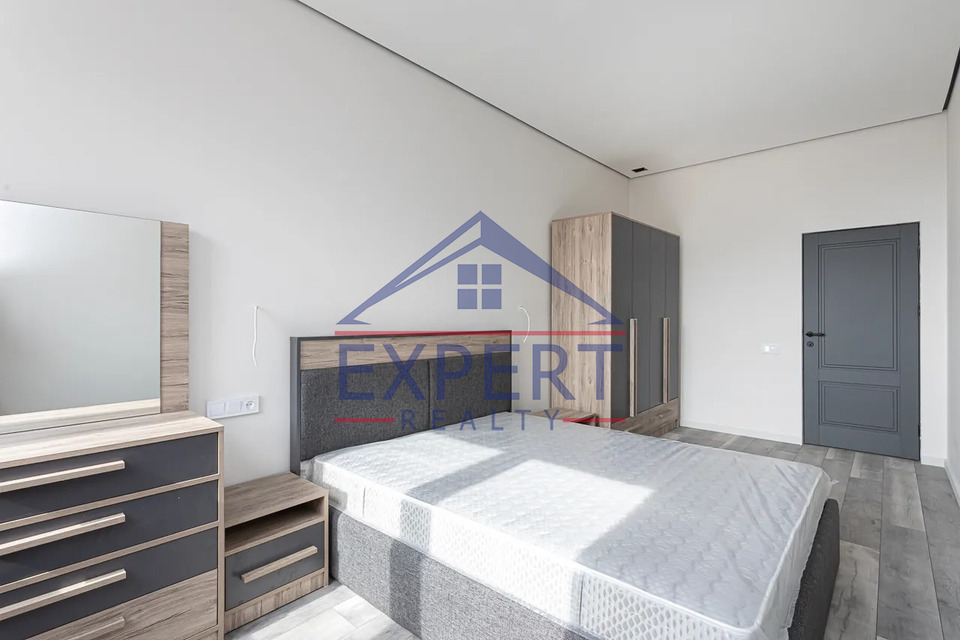 ԿԵՆՏՐՈՆ, ԱՐԳԻՇՏԻ ՓՈՂՈՑ, 3 ՍԵՆՅԱԿ