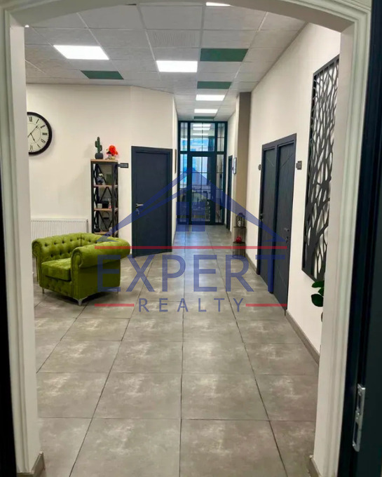 ԿԵՆՏՐՈՆ, ՔԱՋԱԶՆՈՒՆԻ ՓՈՂՈՑ, 220 ՔՄ