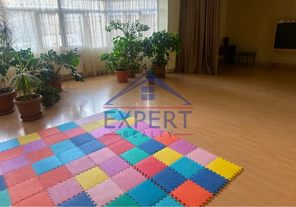 ԿԵՆՏՐՈՆ, ԼԵՌ ԿԱՄՍԱՐԻ ՓՈՂՈՑ, 300 ՔՄ