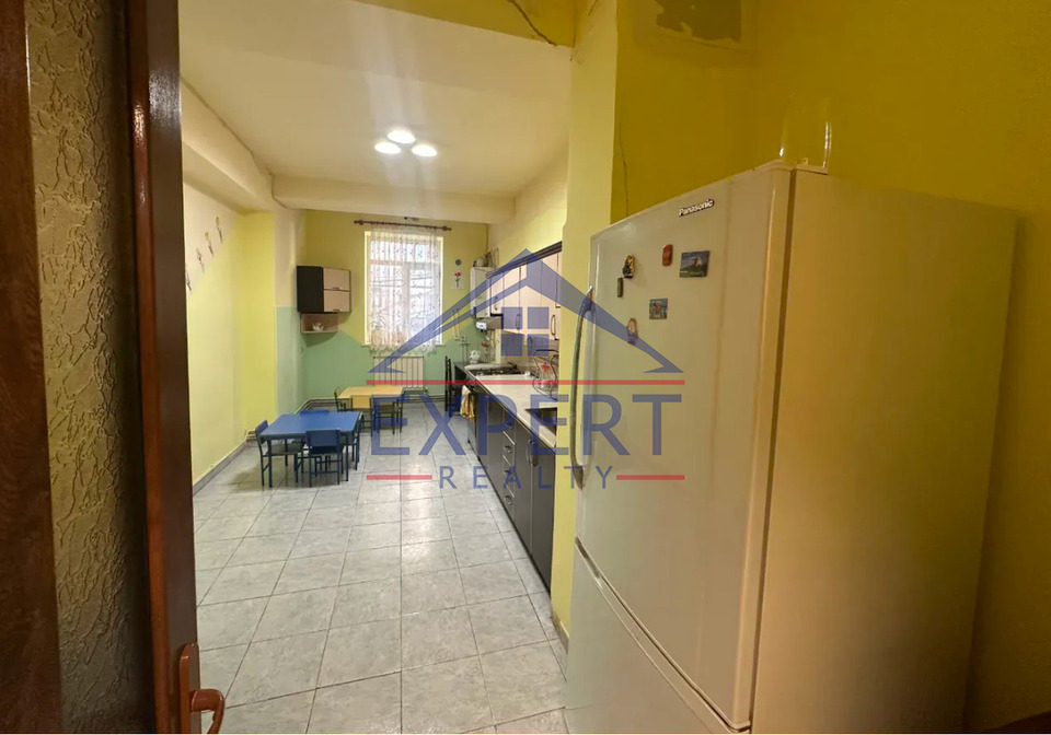 ԿԵՆՏՐՈՆ, ԼԵՌ ԿԱՄՍԱՐԻ ՓՈՂՈՑ, 300 ՔՄ