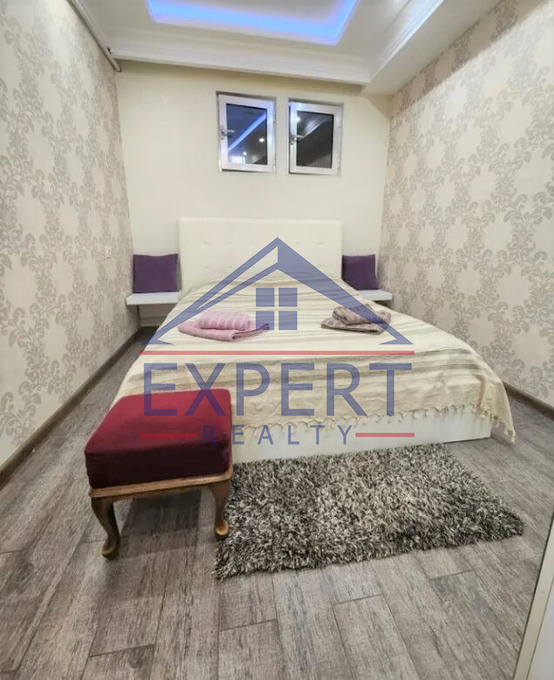 ԿԵՆՏՐՈՆ, ՀԻՆ ԵՐԵՎԱՆՑԻ ՓՈՂՈՑ, 2 ՍԵՆՅԱԿ