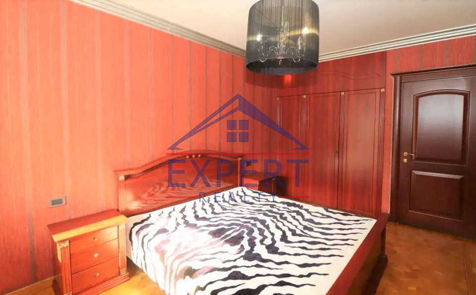 ԿԵՆՏՐՈՆ, ՊԱՐՈՆՅԱՆ ՓՈՂՈՑ, 4ՎԱՍԵՆՅԱԿ