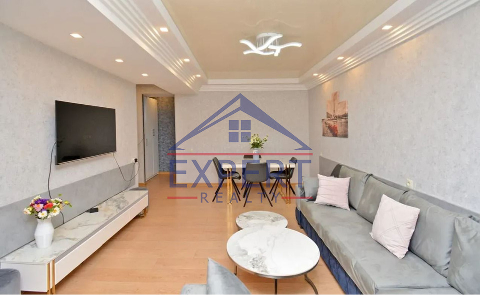 ԿԵՆՏՐՈՆ, ՀԻՆ ԵՐԵՎԱՆՑԻ ՓՈՂՈՑ, 3 ՍԵՆՅԱԿ