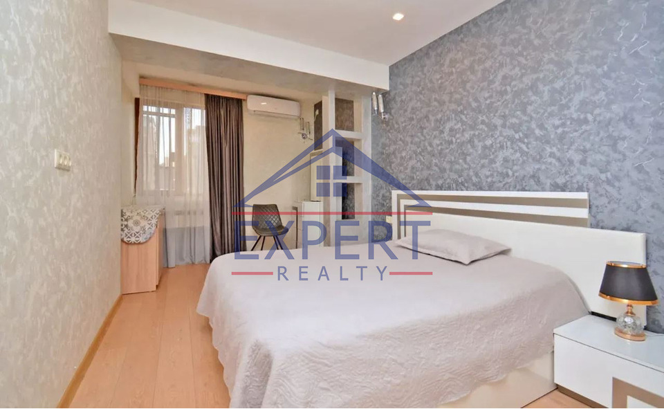 ԿԵՆՏՐՈՆ, ՀԻՆ ԵՐԵՎԱՆՑԻ ՓՈՂՈՑ, 3 ՍԵՆՅԱԿ