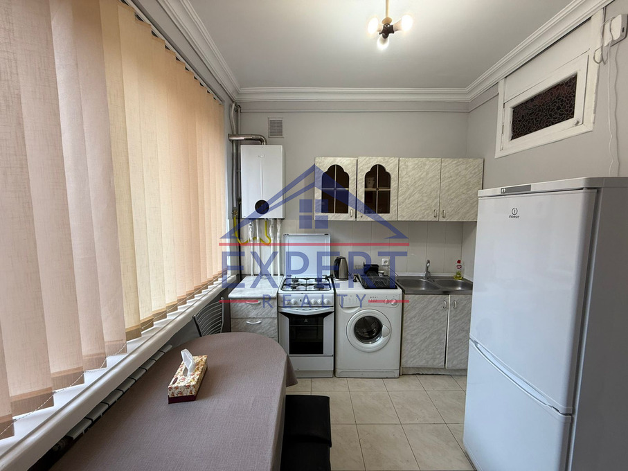 ԿԵՆՏՐՈՆ, ՄԱՇՏՈՑԻ ՊՈՂՈՏԱ, 2 ՍԵՆՅԱԿ