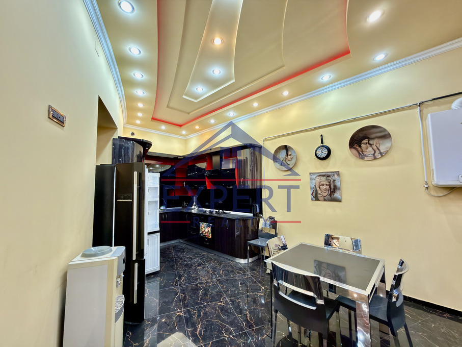 ԿԵՆՏՐՈՆ, ԲԱՂՐԱՄՅԱՆ ՊՈՂՈՏԱ, 4 ՍԵՆՅԱԿ