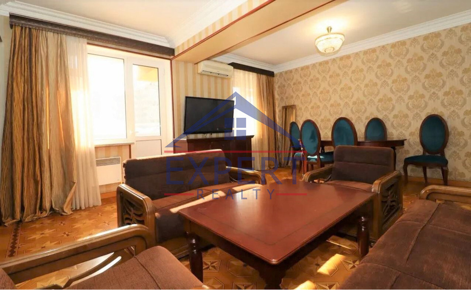 ԿԵՆՏՐՈՆ, ՊԱՐՈՆՅԱՆ ՓՈՂՈՑ, 4 ՍԵՆՅԱԿ